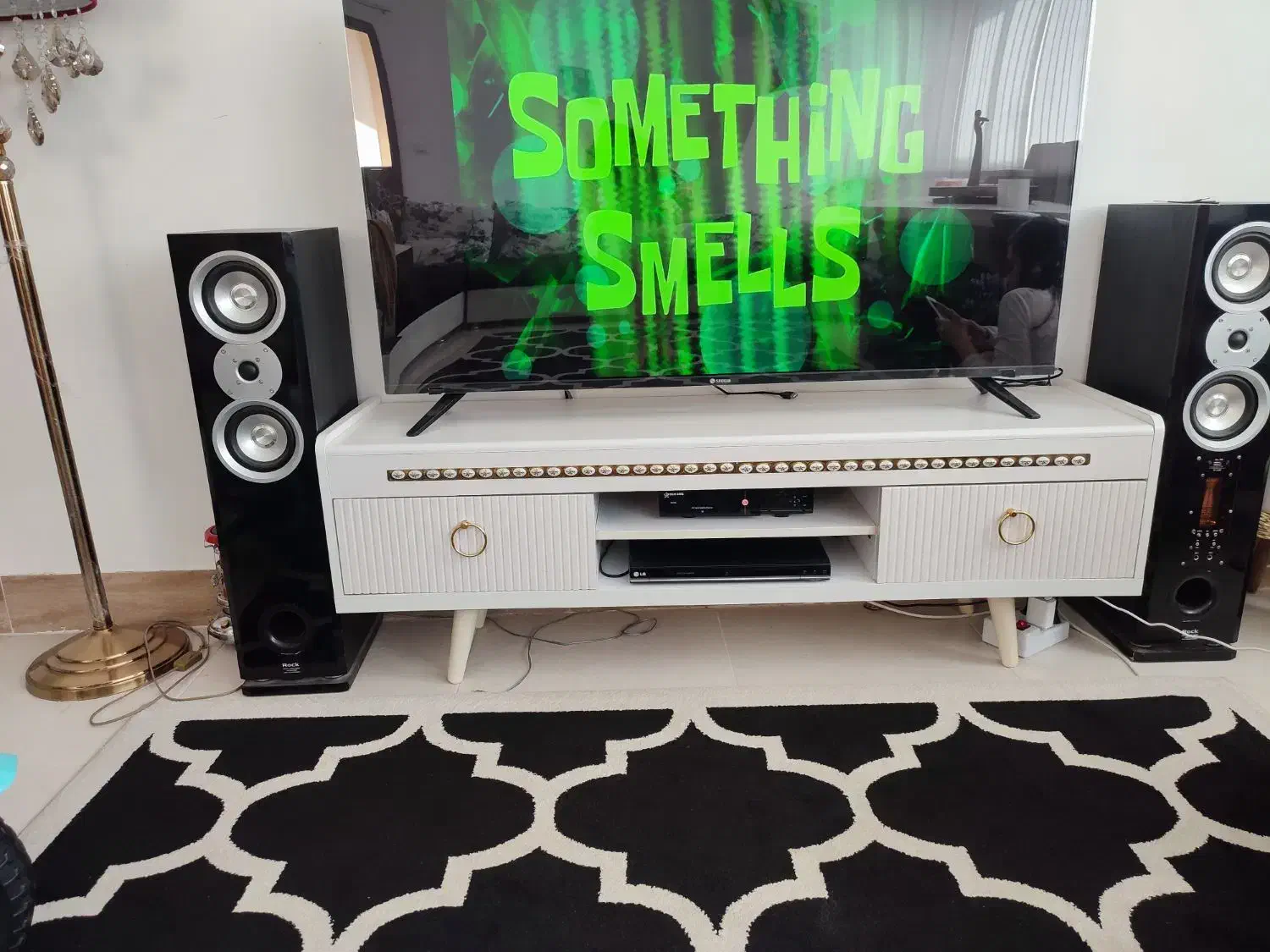 مبل و میز ناهار خوری|مبلمان خانگی و میز عسلی|صدرا-فارس, فاز ۱|دیوار