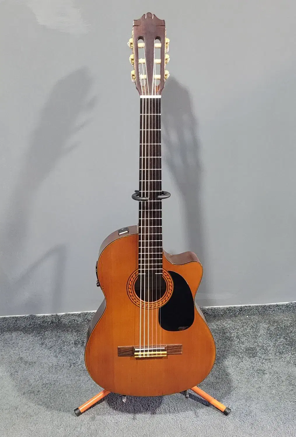 گیتار پیکاپ دار YAMAHA CG150cce|گیتار، بیس، امپلیفایر|بندر انزلی, پرستار|دیوار