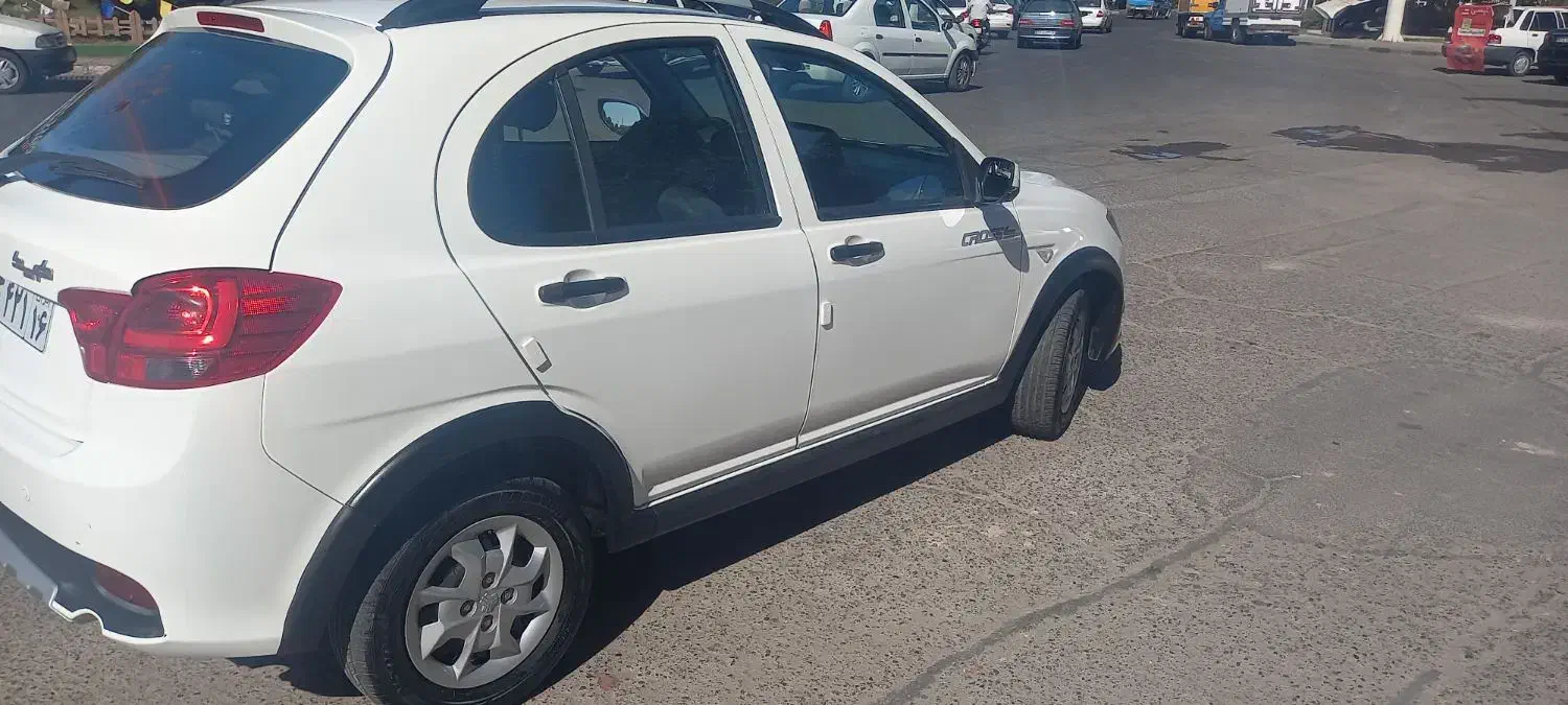 کوئیک ۱۴۰۲|خودرو سواری و وانت|قم, باغ شریفی|دیوار