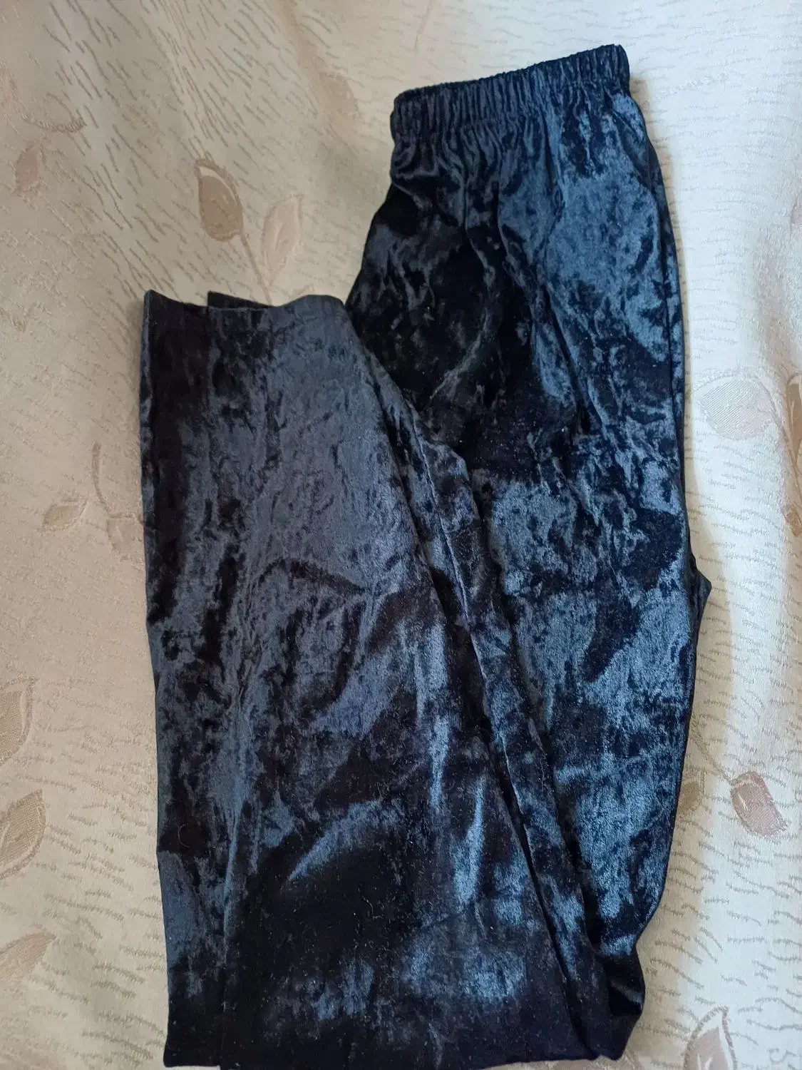 حراج تعداد زیادی لباس نو و در حد نو و وسیله منزل|حراج|کرج, فاز ۴ مهرشهر|دیوار