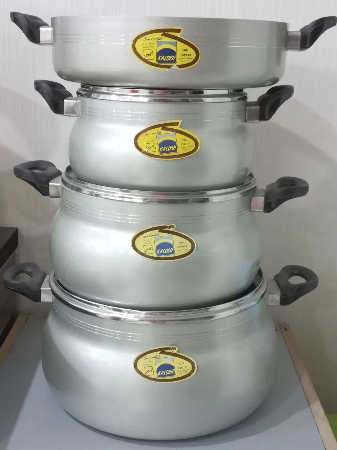 دیگ و تابه نو|ظروف پخت‌وپز|رشت, فلسطین|دیوار