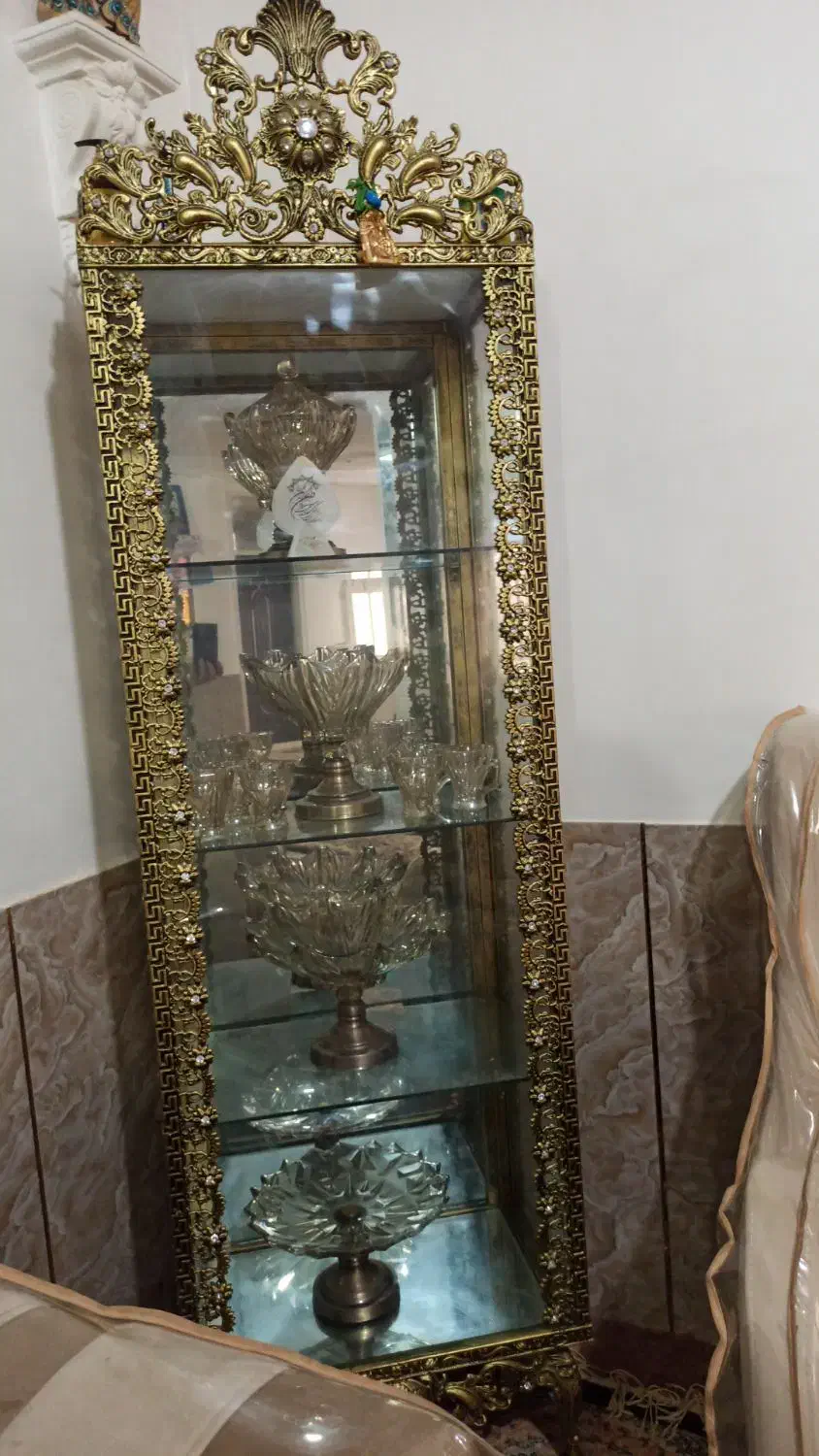 بوفه و لوستر برنز|بوفه، ویترین، کنسول|خرم‌آباد, |دیوار