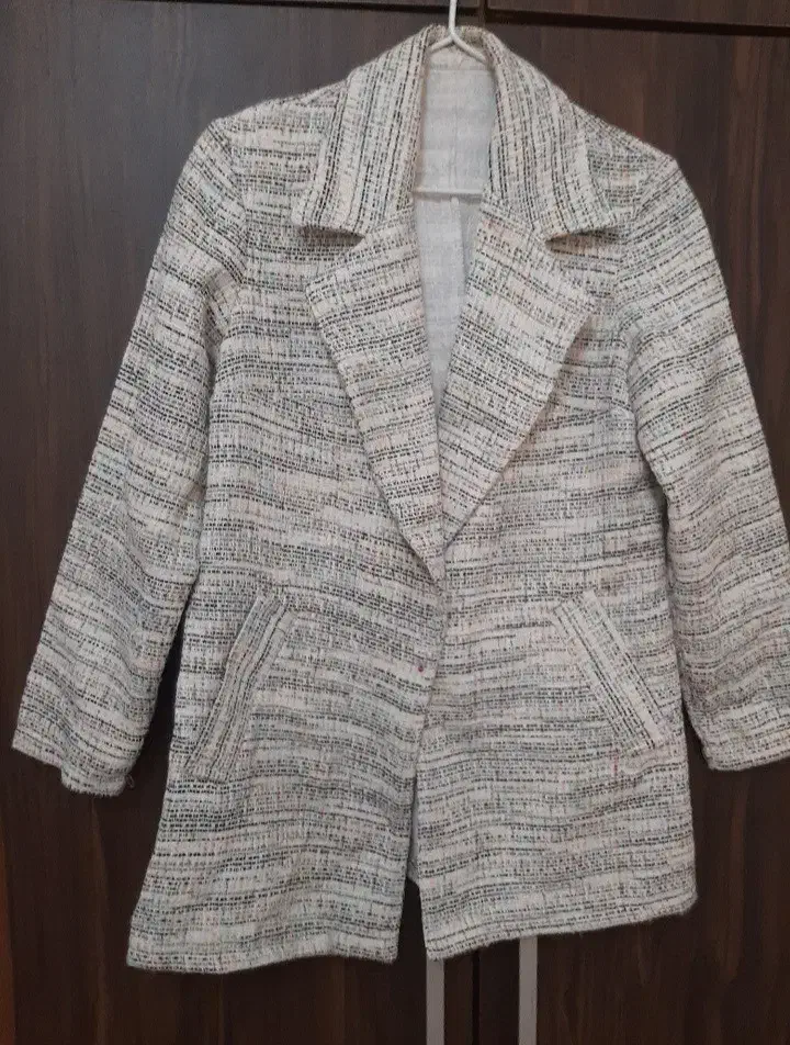 کت شانل|لباس|رشت, گلزاران|دیوار