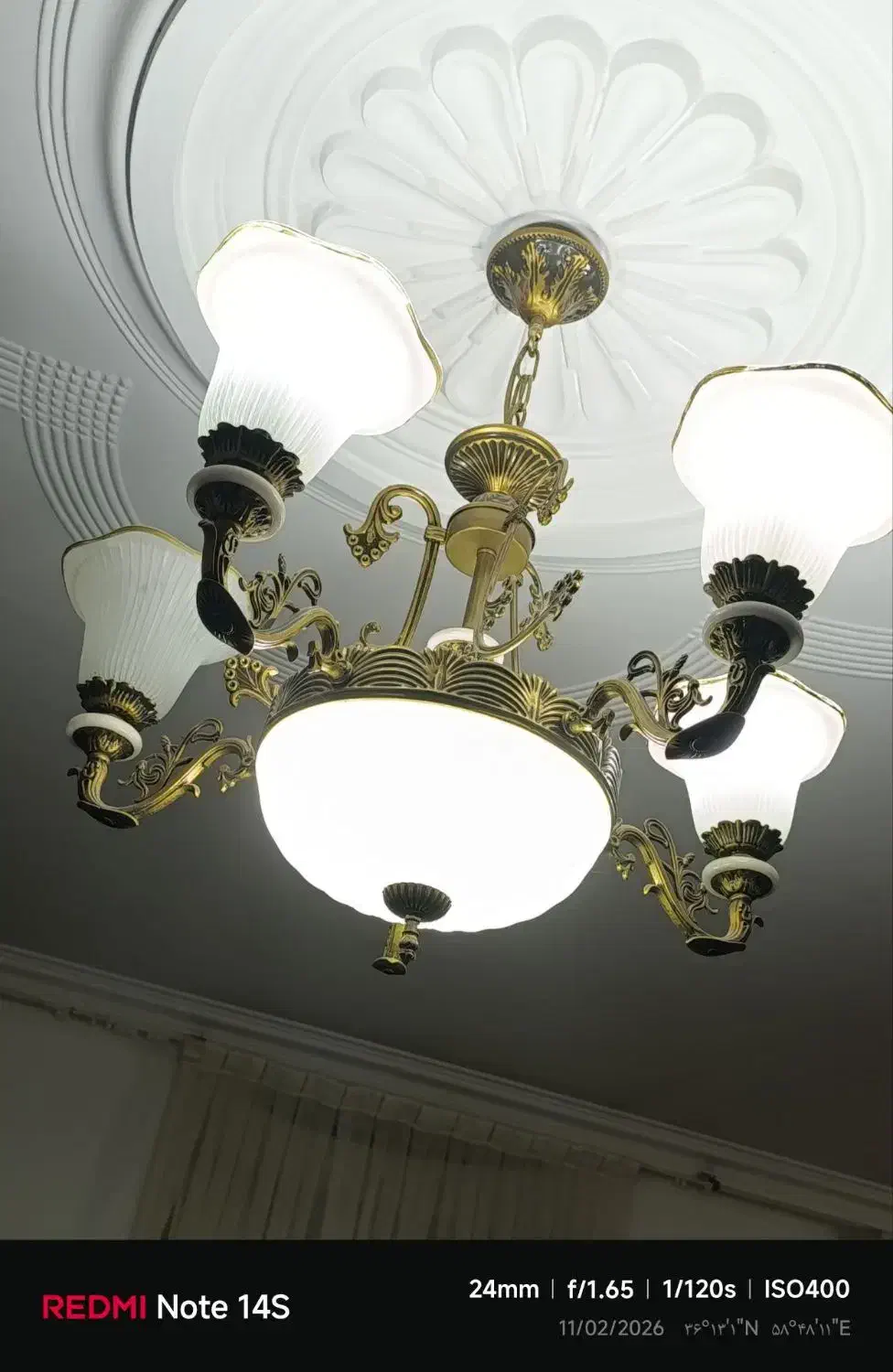 ۲عددلوستر|لوستر و چراغ آویز|نیشابور, دارایی|دیوار