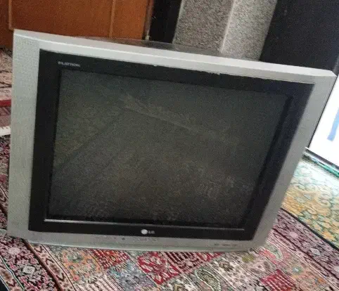 تلویزیون ۲۱ اینچ ال جی|تلویزیون و پروژکتور|جهرم, |دیوار