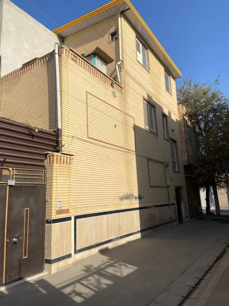 خانه ویلایی سه طبقه|فروش خانه و ویلا|قم, یزدانشهر|دیوار