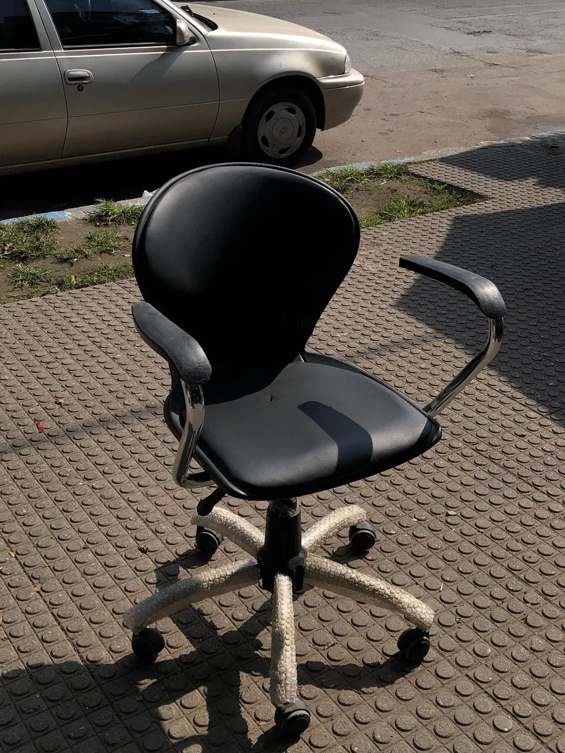 صندلی گردان مطالعه|مبلمان اداری|کیاشهر, |دیوار