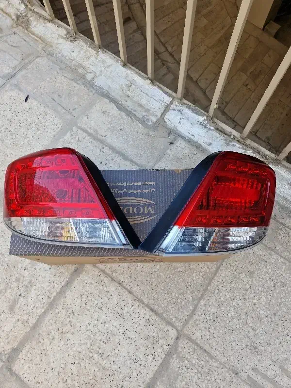 چراغ عقب دنا|قطعات یدکی و لوازم جانبی|اصفهان, الهیه|دیوار