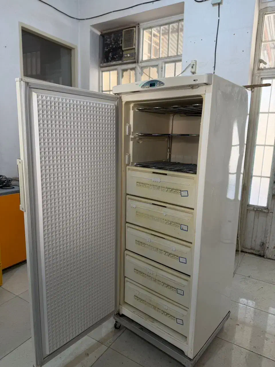 فریزر خونگی|یخچال و فریزر|لار, |دیوار