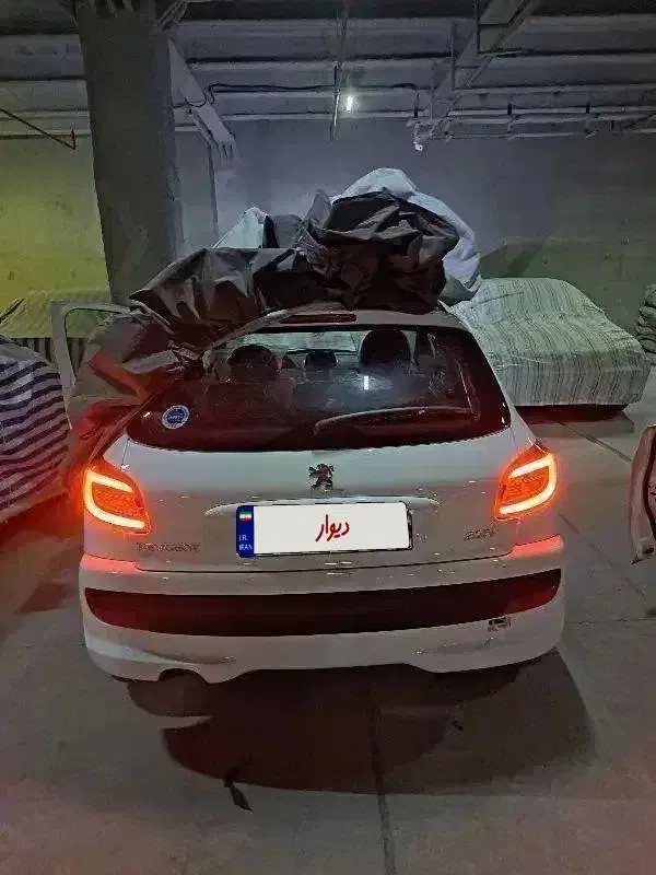 پژو ۲۰۷ دنده اتوماتیک سقف شیشه پانارومامدل ۱۴۰۳|خودرو سواری و وانت|کرج, شاهین‌ویلا|دیوار