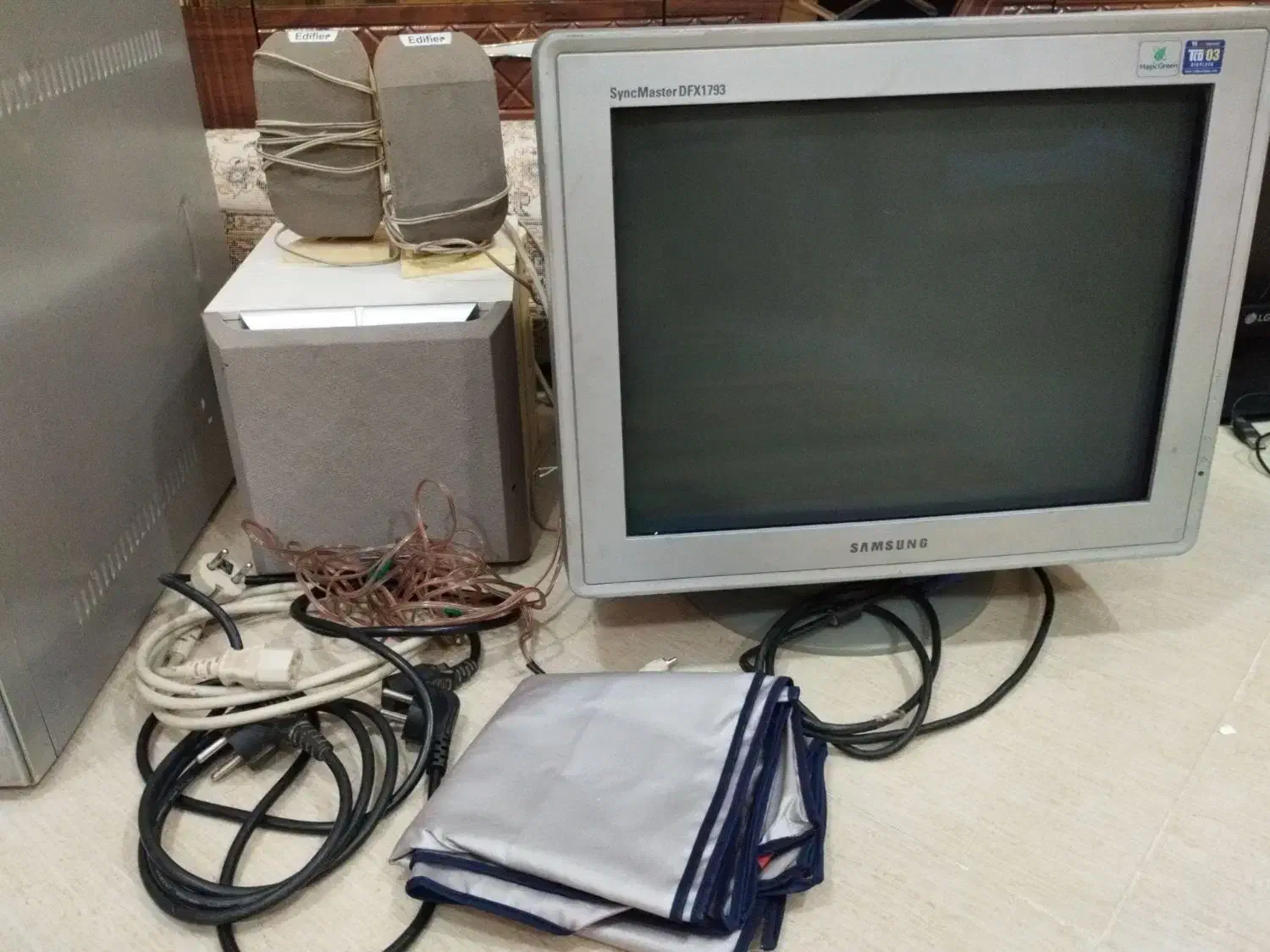 کامپیوتر|رایانه رومیزی|یزد, |دیوار