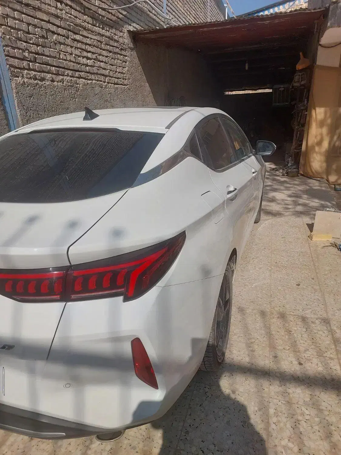 kmc  ۱۴۰۲|خودرو سواری و وانت|اصفهان, شهید رجایی|دیوار