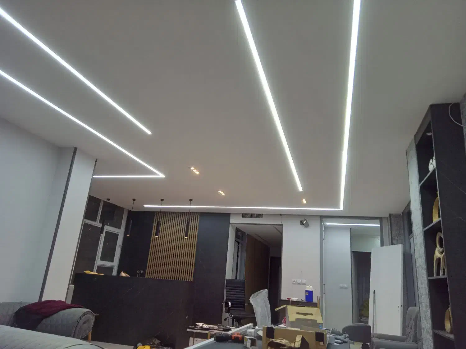 اتصالی لاین نوری برقکار لوستر برق کار هالوژن|خدمات پیشه و مهارت|شیراز, شهرک ولیعصر|دیوار