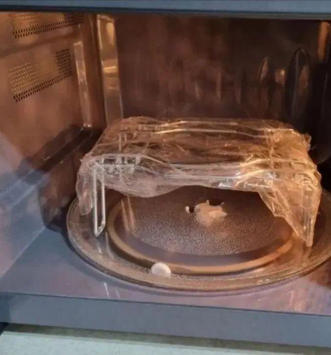 ماکروفر استفاده نشده الجی اصل مناسب جهیزیه|اجاق گاز و لوازم برقی پختوپز|تهران, شهر زیبا|دیوار