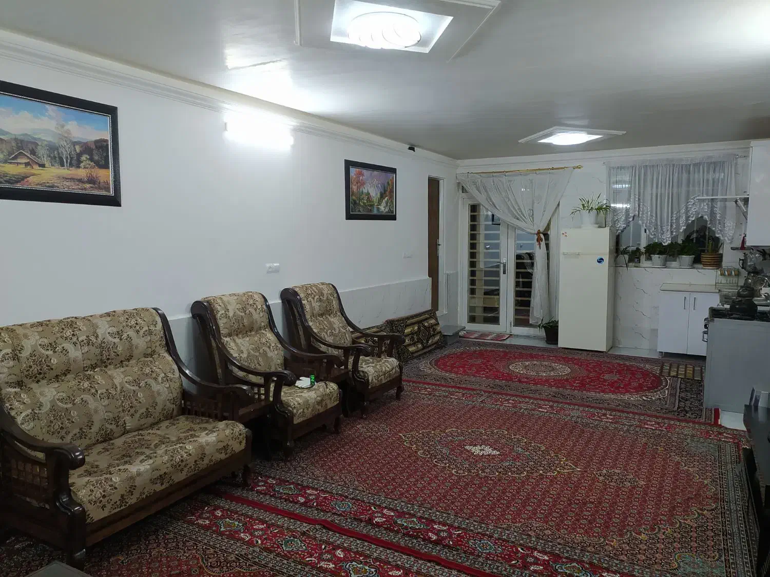 ویلا . سویت در گلدشت|اجارهٔ کوتاه‌مدت آپارتمان و سوئیت|بروجرد, |دیوار