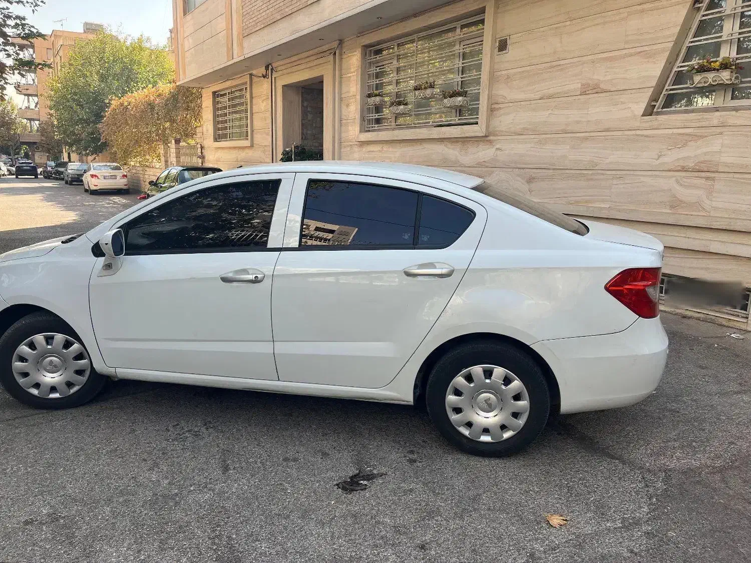 برلیانس ۲۳۰ مدل ۹۷|خودرو سواری و وانت|شیراز, فرهنگ شهر|دیوار