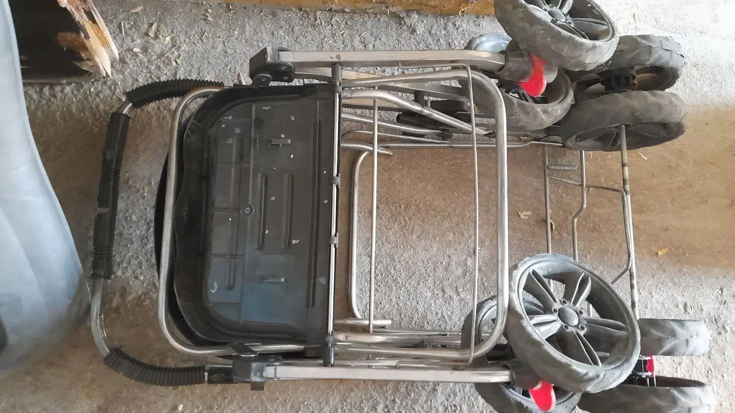 کالسکه کریر و روروئک|کالسکه و لوازم جانبی|اراک, |دیوار