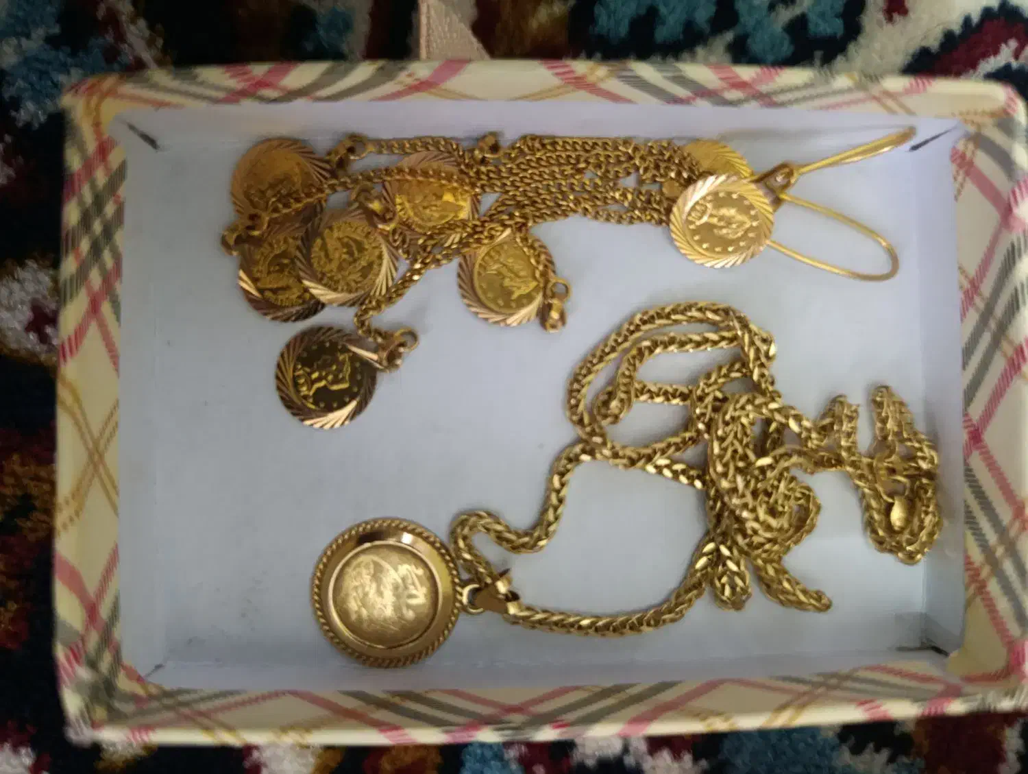 پلاک زنجیر و گوشواره|جواهرات|سنندج, |دیوار