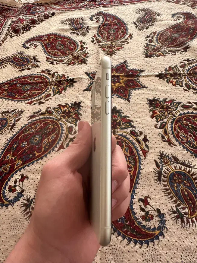 ایفون ۱۱نرمال|موبایل|شهریار, شهریار|دیوار