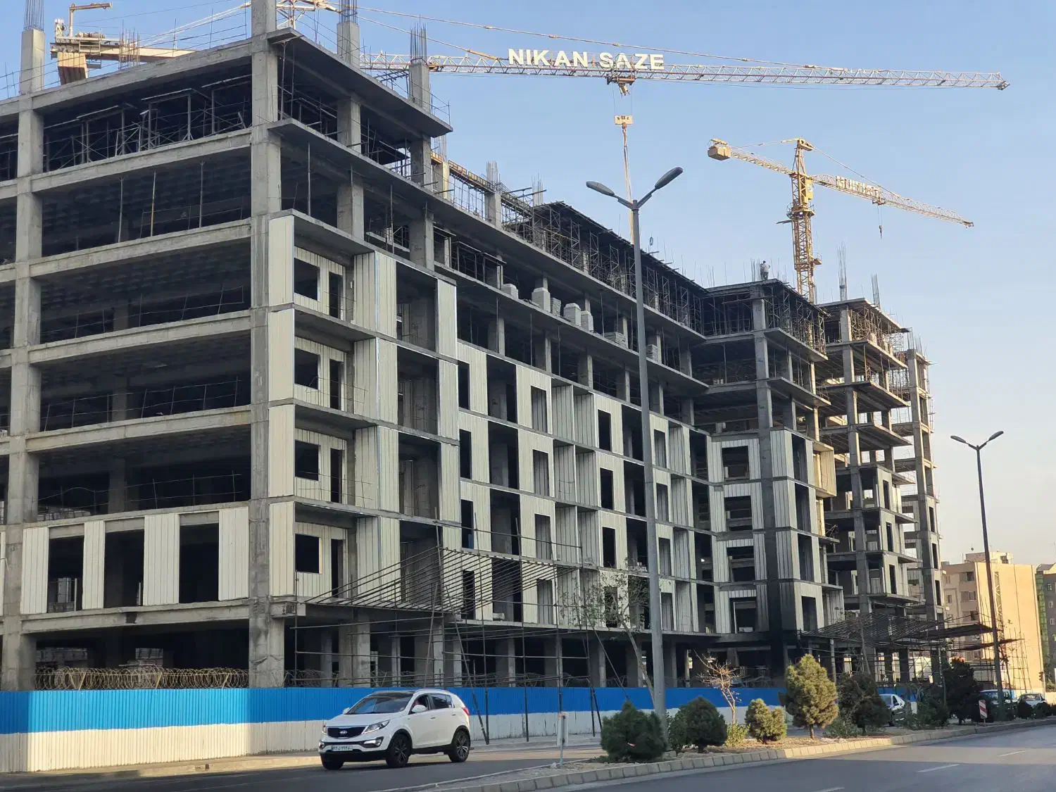 فروش واحد۱۷۶متری دونبش ویو و نور جنوب تریتیومVIP|فروش آپارتمان|تهران, شهرک یاس|دیوار