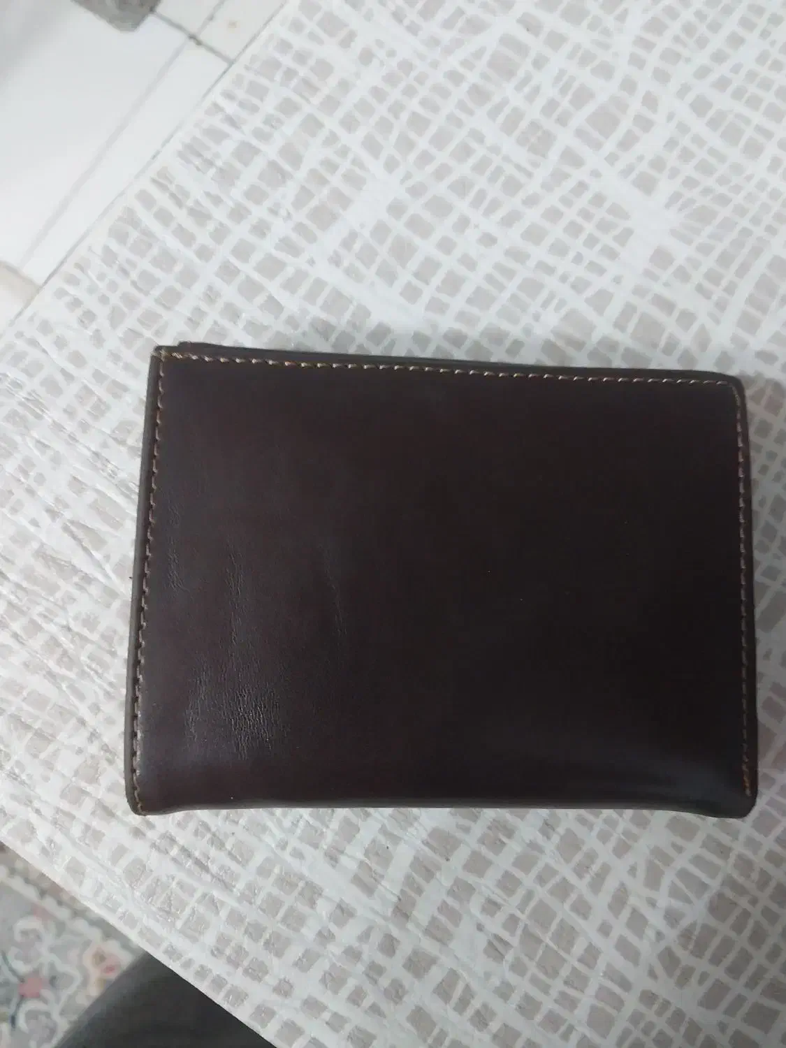 مفقودی کیف جیبی|اشیا|اندیشه, اندیشه فاز ۱|دیوار