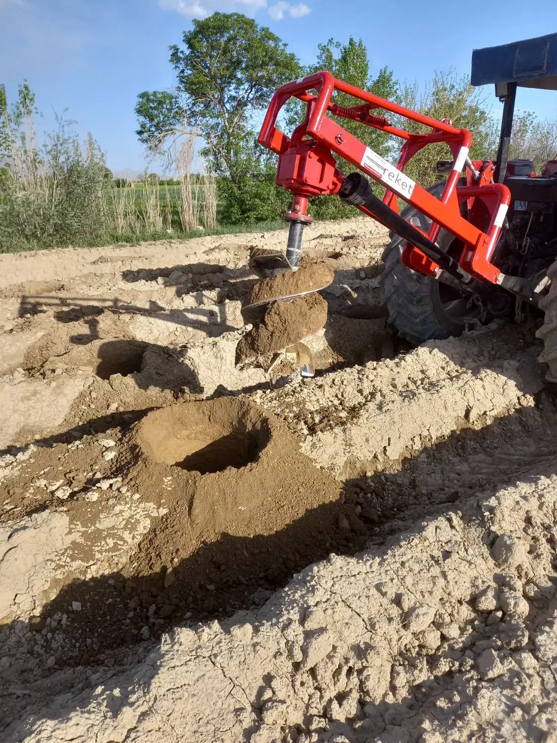 چاله درخت|خدمات باغبانی و درختکاری|گلپایگان, |دیوار