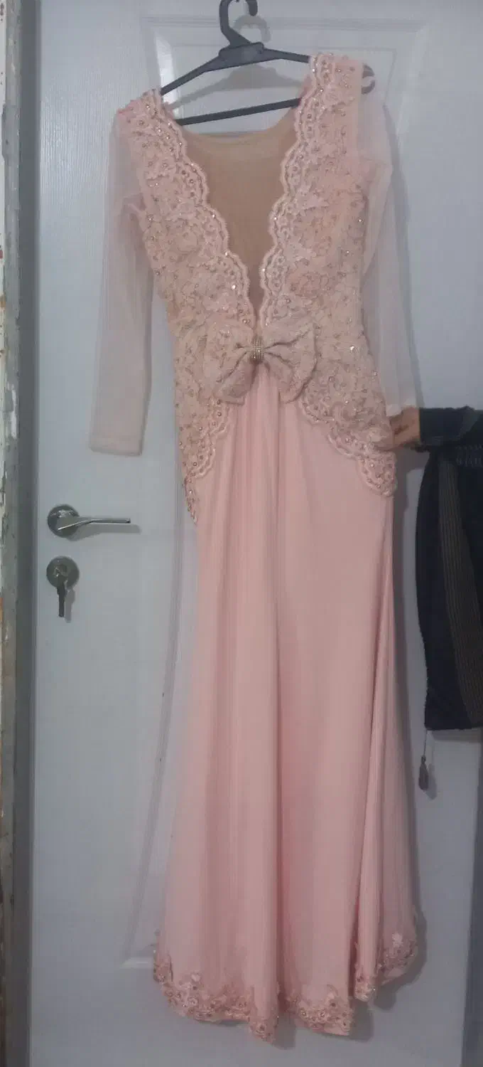 لباس مجلسی|لباس|گلستان (تهران), |دیوار