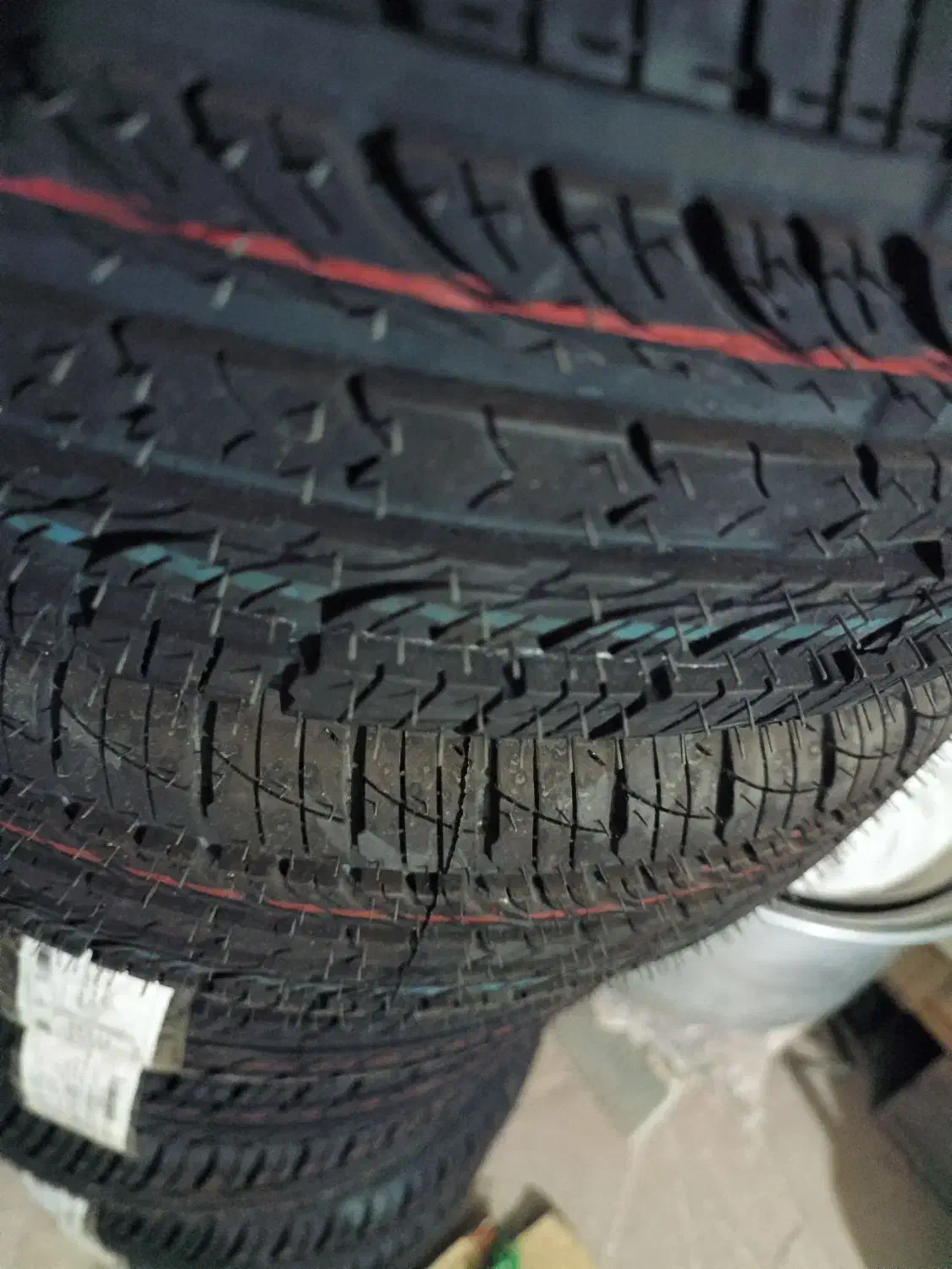 لاستیک صفر|قطعات یدکی و لوازم جانبی|سرپل ذهاب, |دیوار