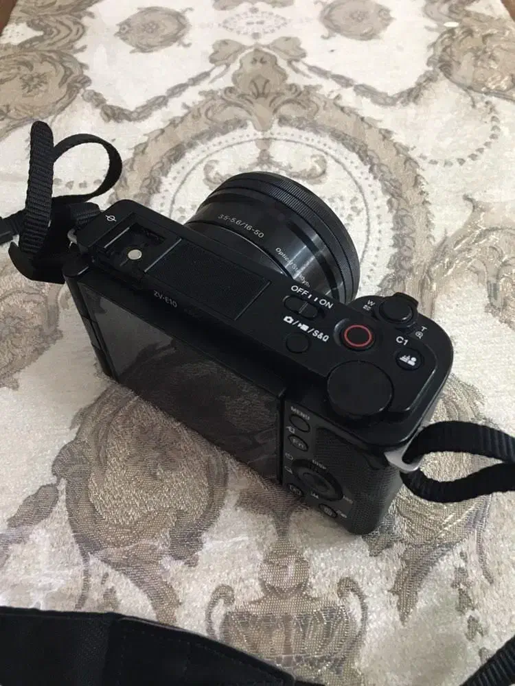 دوربین سونی sony zv-e10|دوربین عکاسی و فیلمبرداری|بجنورد, |دیوار