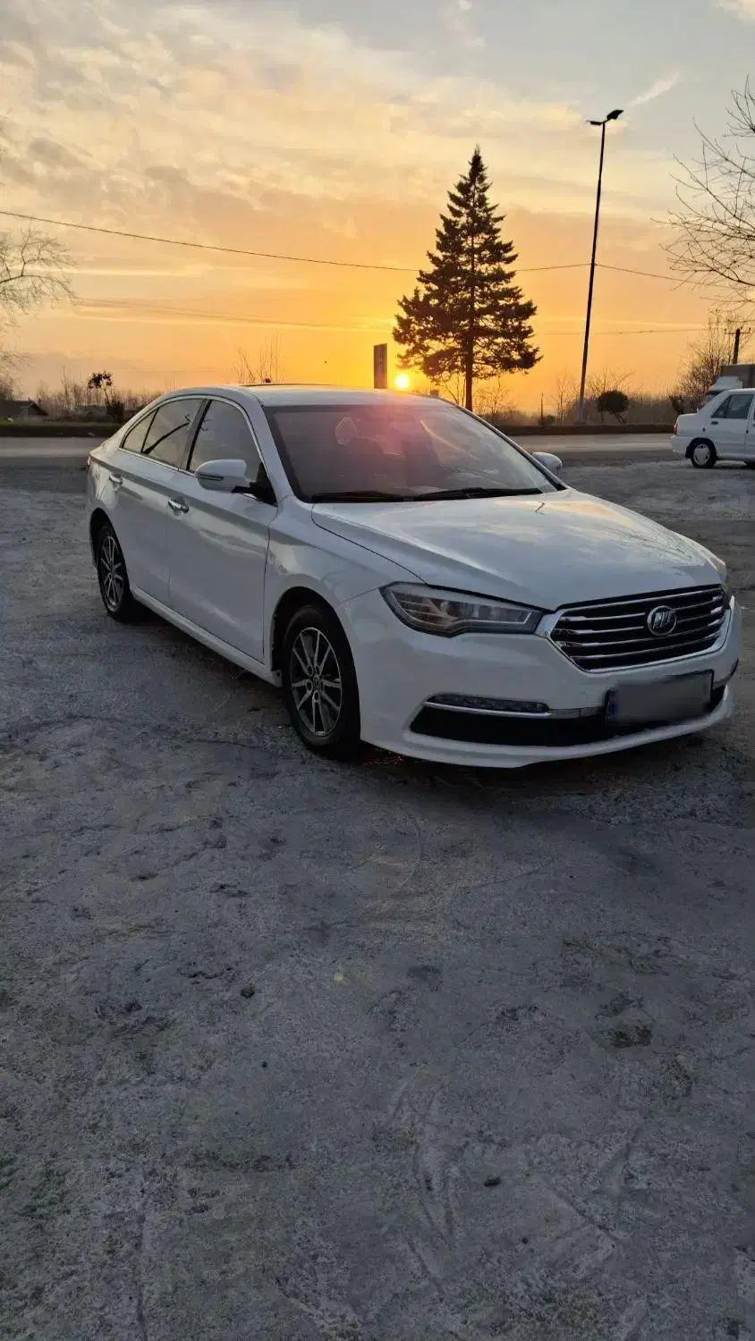 لیفان ۸۲۰|خودرو سواری و وانت|آستانه اشرفیه, |دیوار