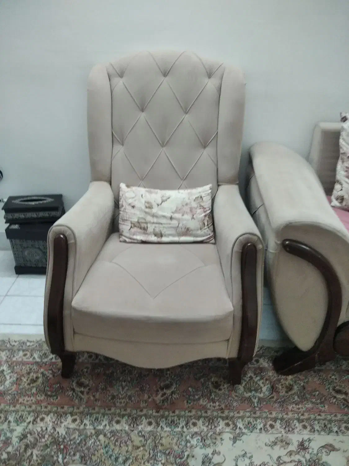 مبل راحتی|مبلمان خانگی و میز عسلی|مشهد, چهارچشمه|دیوار