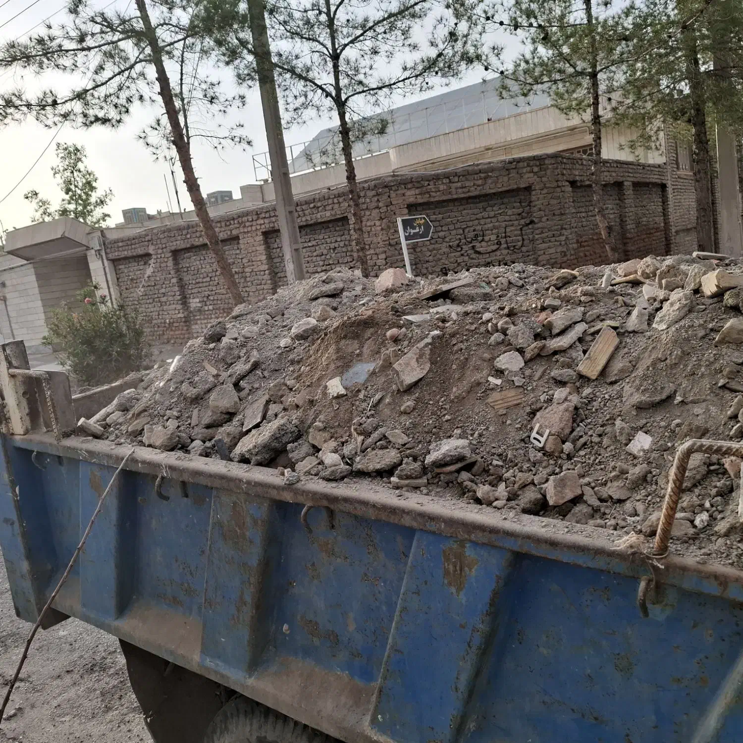 حمل نخاله شن بانیسان کمپرسی مناسبترین|خدمات حمل و نقل|بیرجند, |دیوار