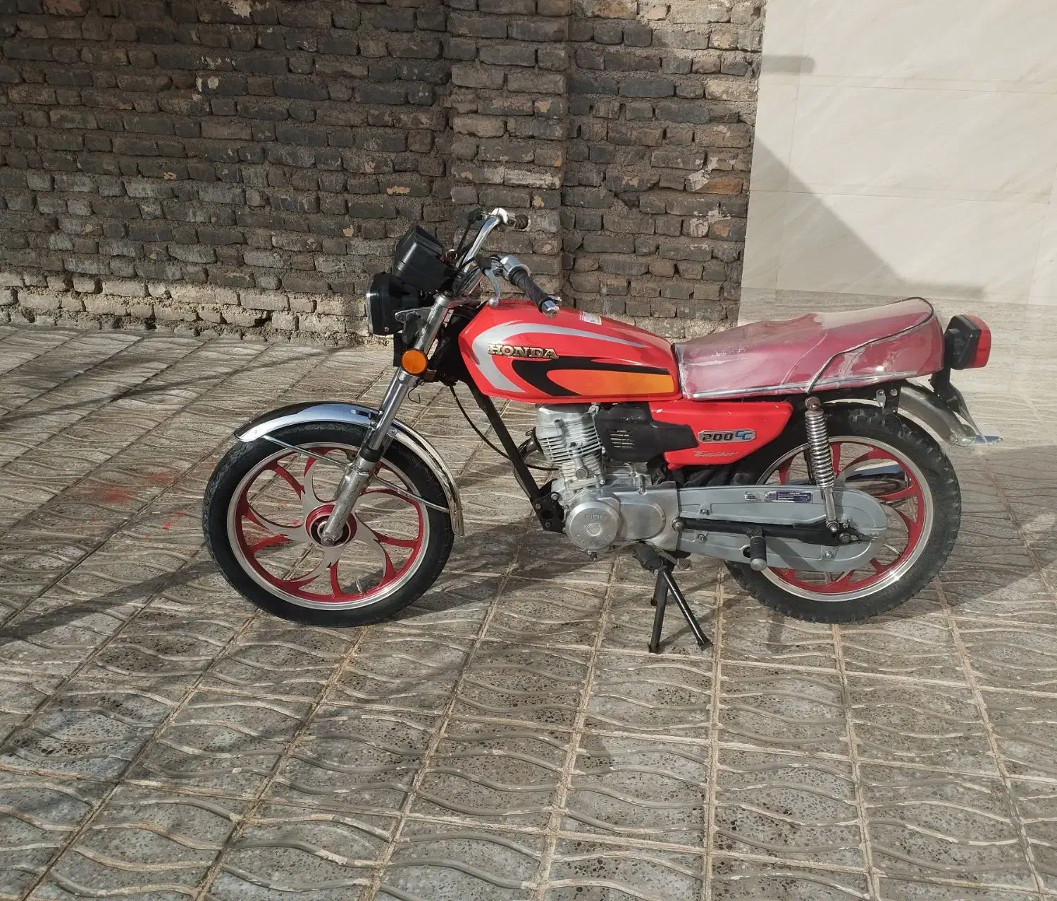 موتور ایرانا مدل ۸۵ پلاک ملی با یک سال بیمه|موتورسیکلت|بیرجند, |دیوار