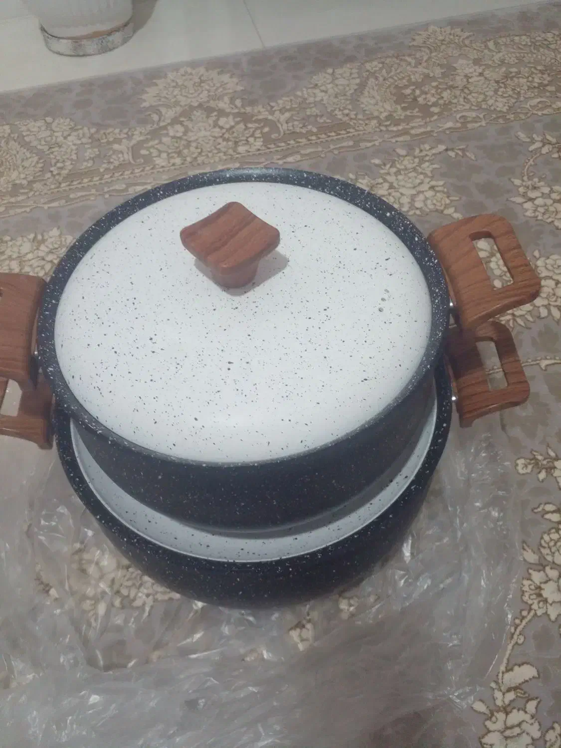 قابلمه چدن گرانیت|ظروف پخت‌وپز|اردبیل, |دیوار