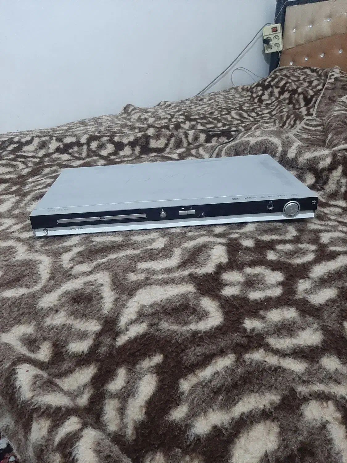 سی دی قدیمی|پخش‌کننده DVD و ویدیو|نیشابور, فرح بخش|دیوار