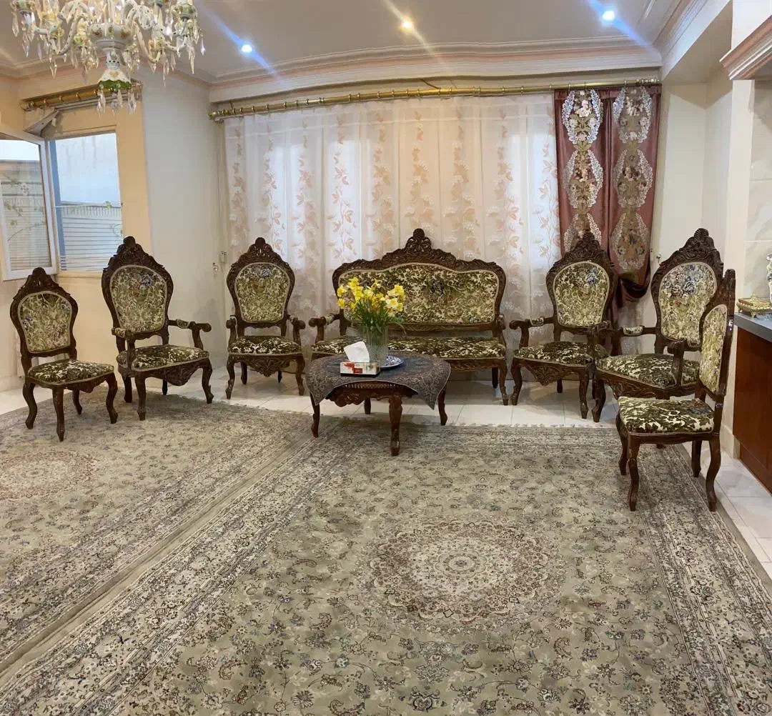 مبل سلطنتی|مبلمان خانگی و میز عسلی|کاشان, امیرکبیر|دیوار