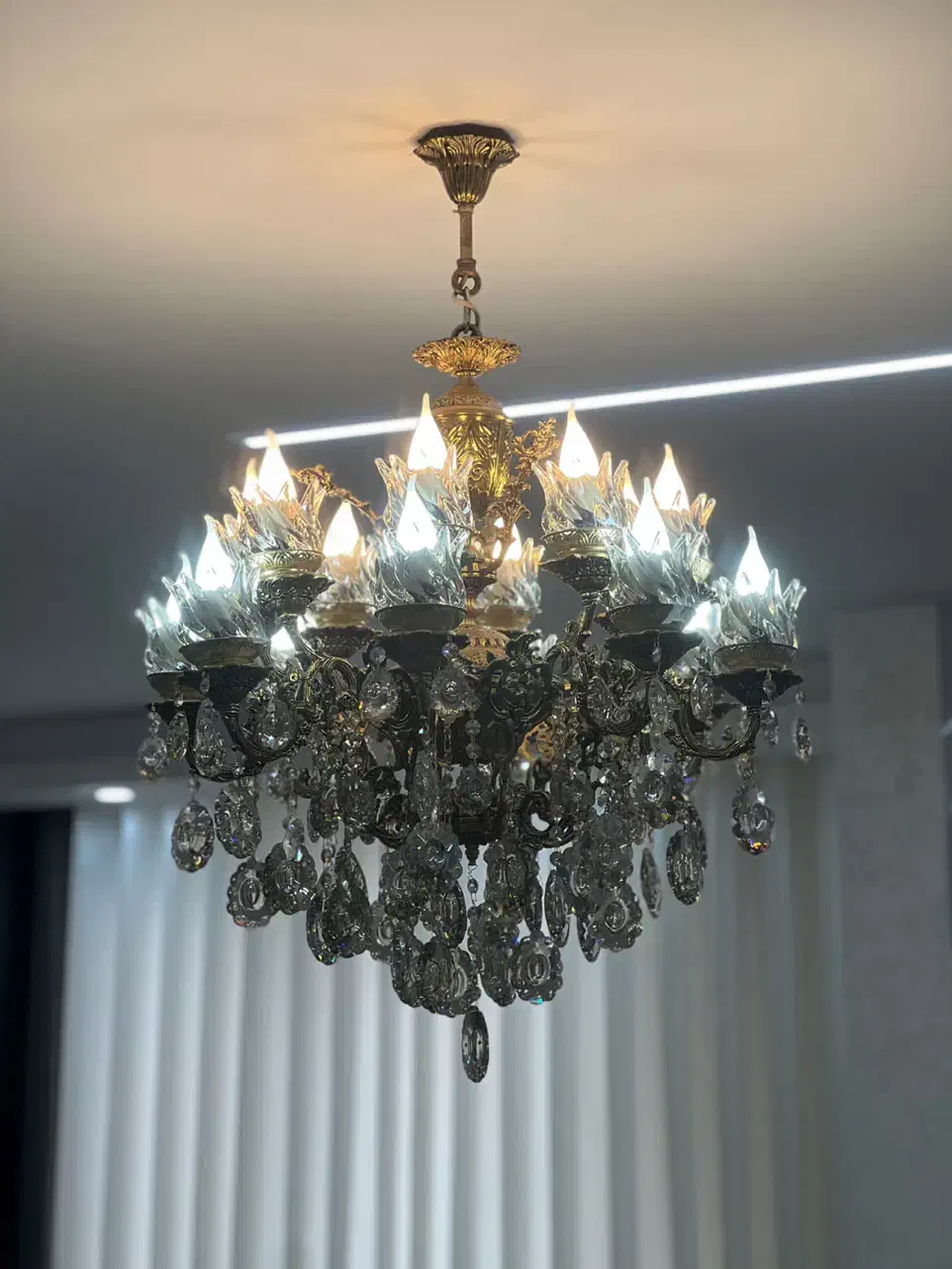 لوستر برنج ۸شاخه|لوستر و چراغ آویز|ساوه, |دیوار