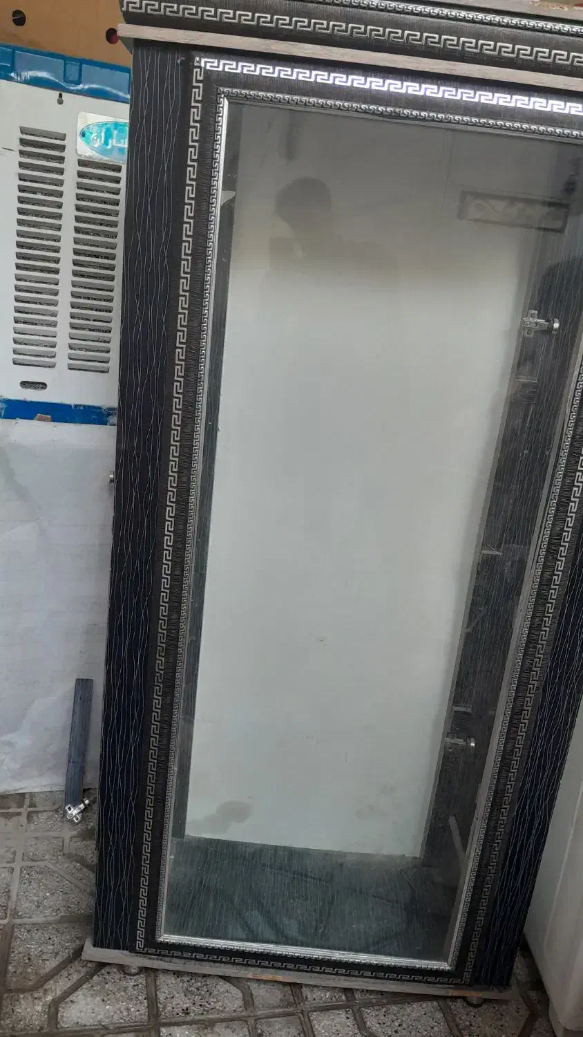 کنجه وکمدبچه|جاکفشی، کمد، دراور|تربتحیدریه, نواب صفوی|دیوار