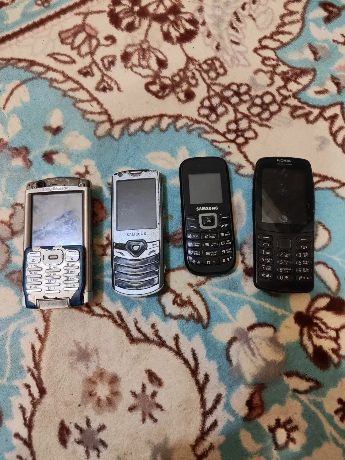 گوشی ساده رم و دوربین دار اصلی|موبایل|قم, نیروگاه|دیوار