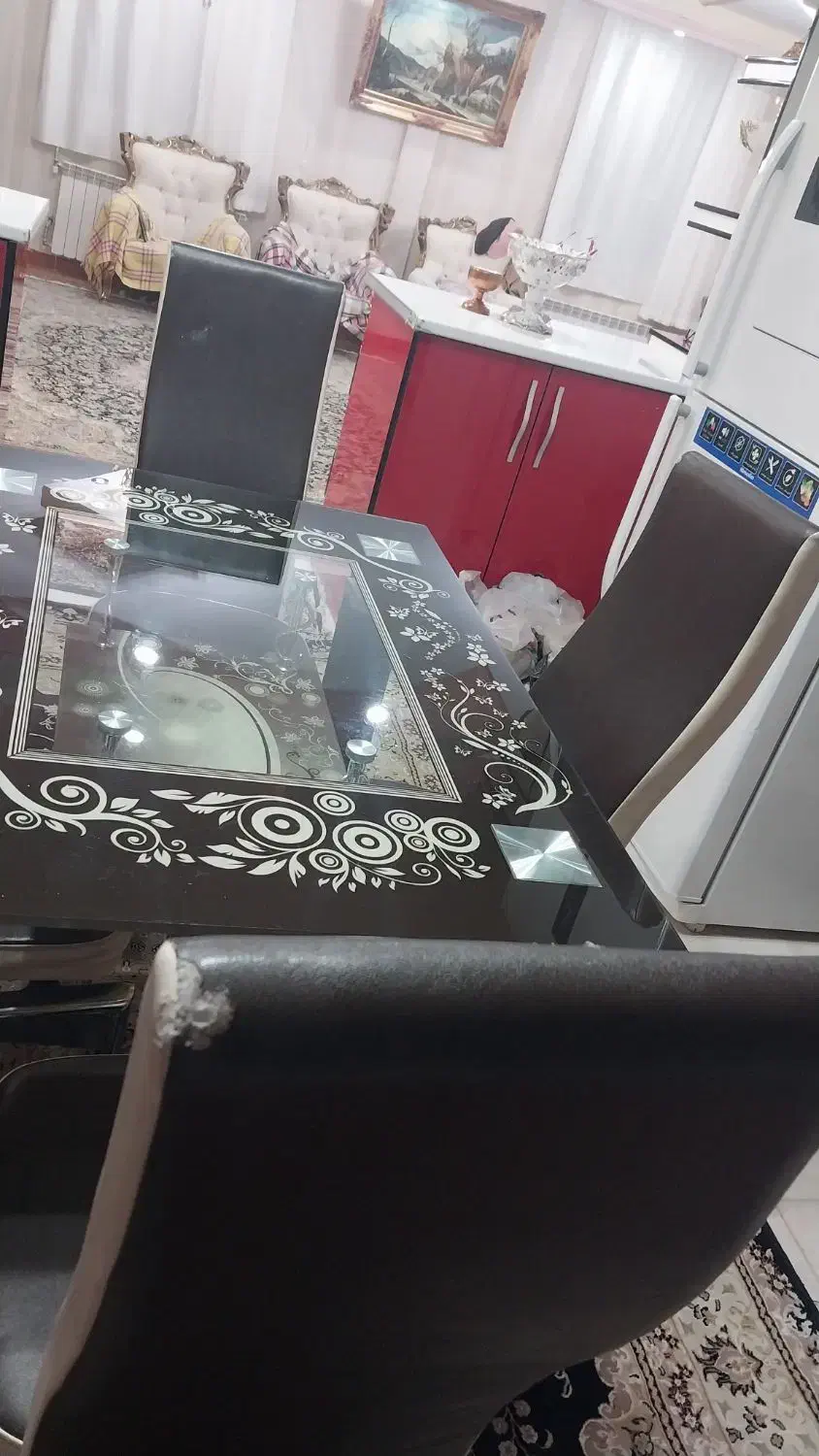 میز نهار خوری شیشه ای درحد نو|میز و صندلی غذاخوری|تویسرکان, |دیوار