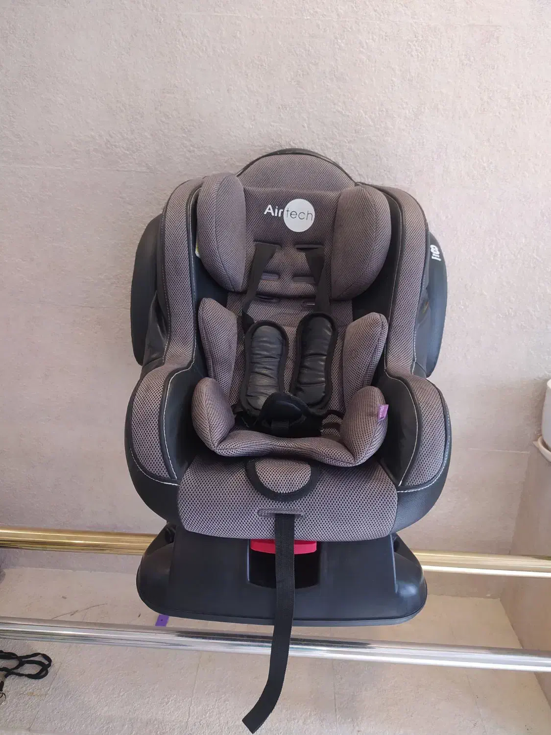 صندلی بچه وکالسکه|تخت و صندلی بچه|ایلام, |دیوار