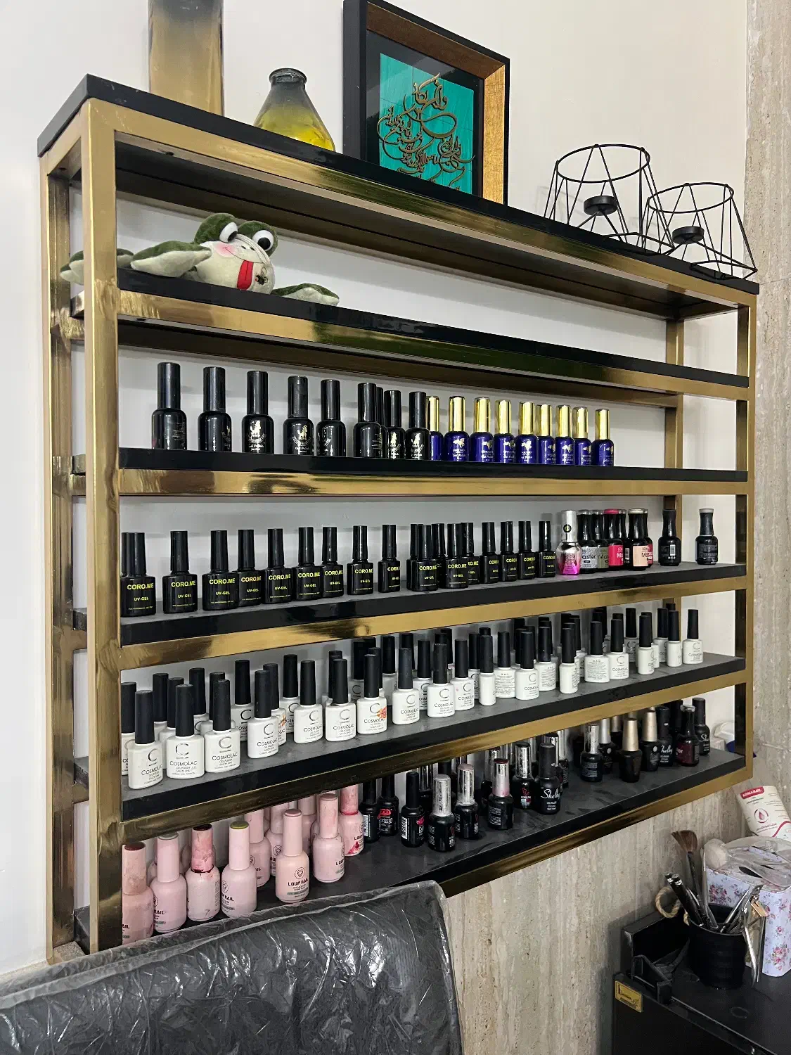 فروش لوازم ارایشگاهی رنگ مشکی کلا۲۵میلیون|آرایشگاه و سالنهای زیبایی|ورامین, ورامین|دیوار