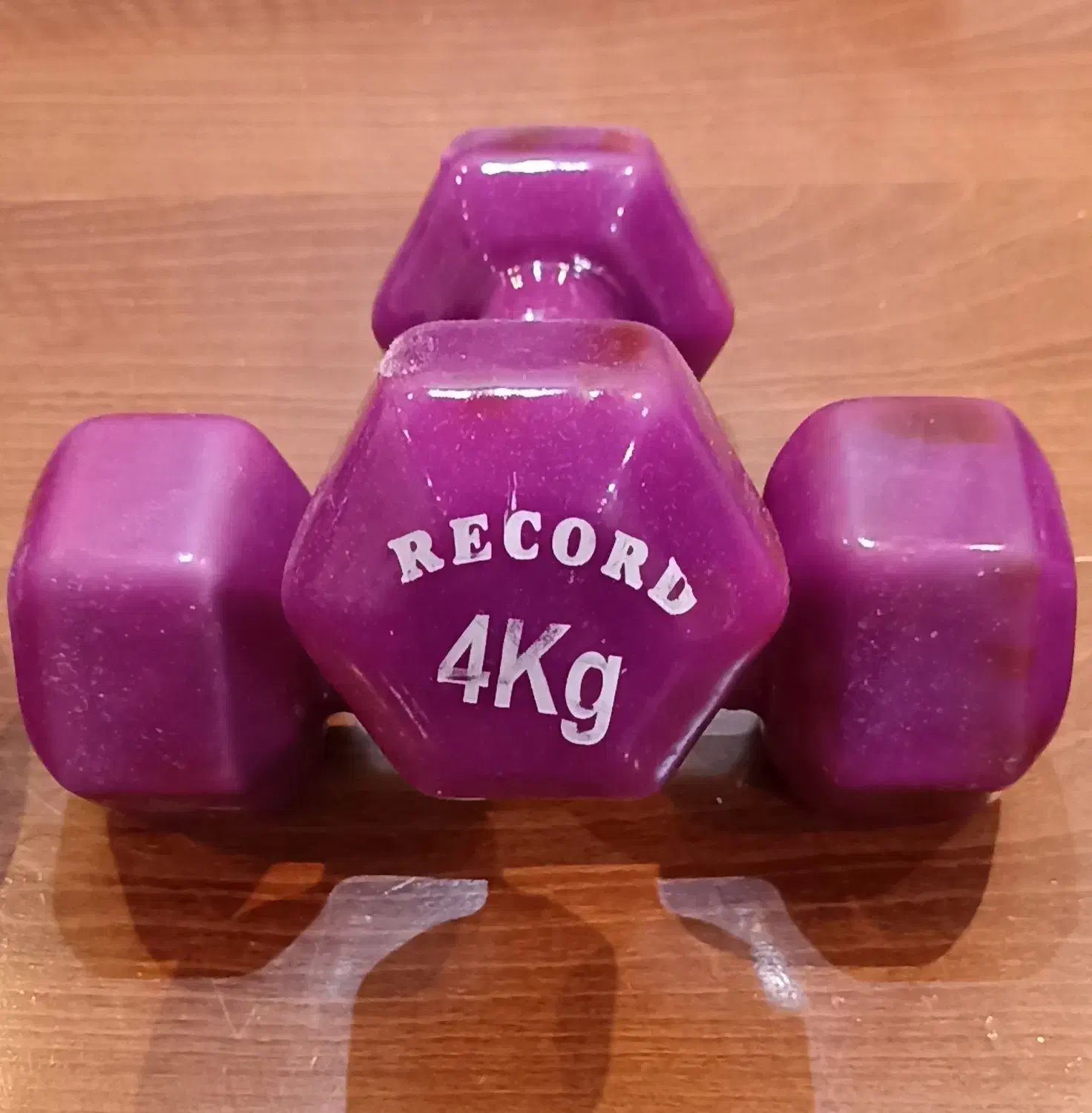 فروش دمبل ۲ ، ۴ ، ۷ کیلویی|تجهیزات ورزشی|تهران, دهم فروردین|دیوار