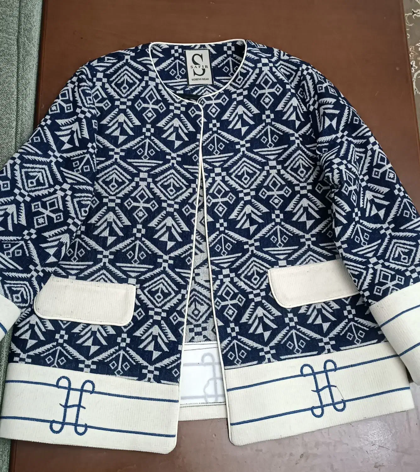 کت زیبا|لباس|اسلام‌شهر, شهرک سعیدیه|دیوار