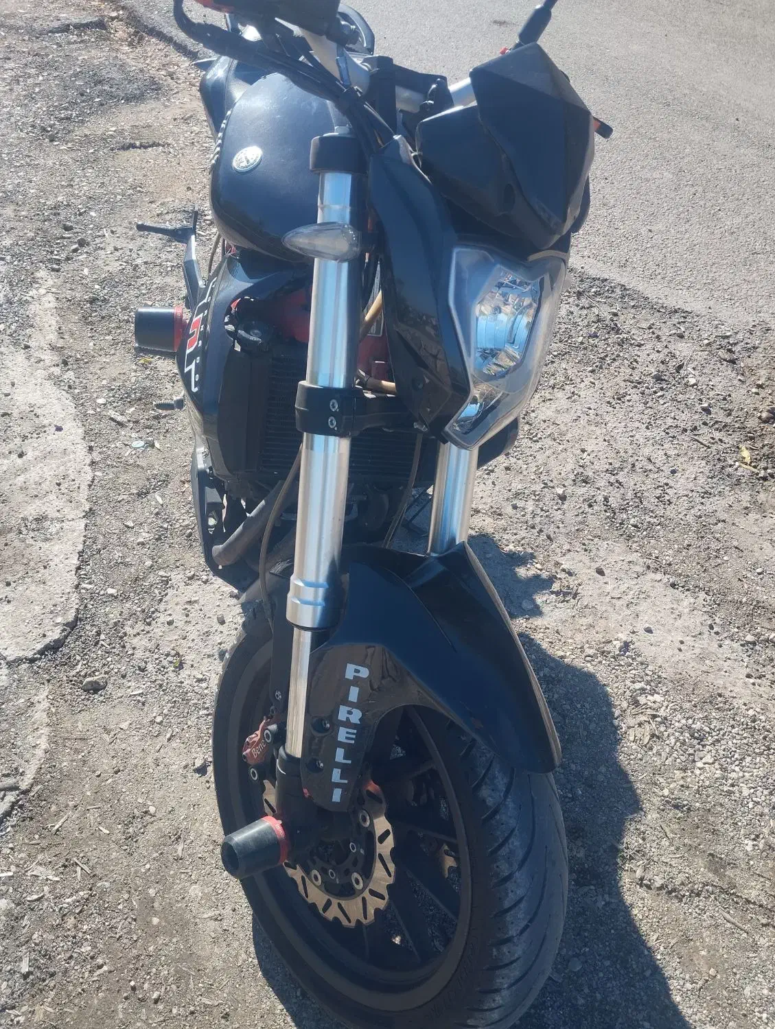 بنلی ۳۰۰ دو سیلندر وارداتی مدل ۹۶|موتورسیکلت|بهشهر, |دیوار