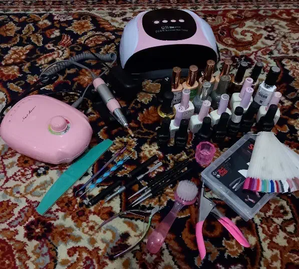 وسایل کاشت ناخن|آرایشگاه و سالنهای زیبایی|گنبد کاووس, |دیوار