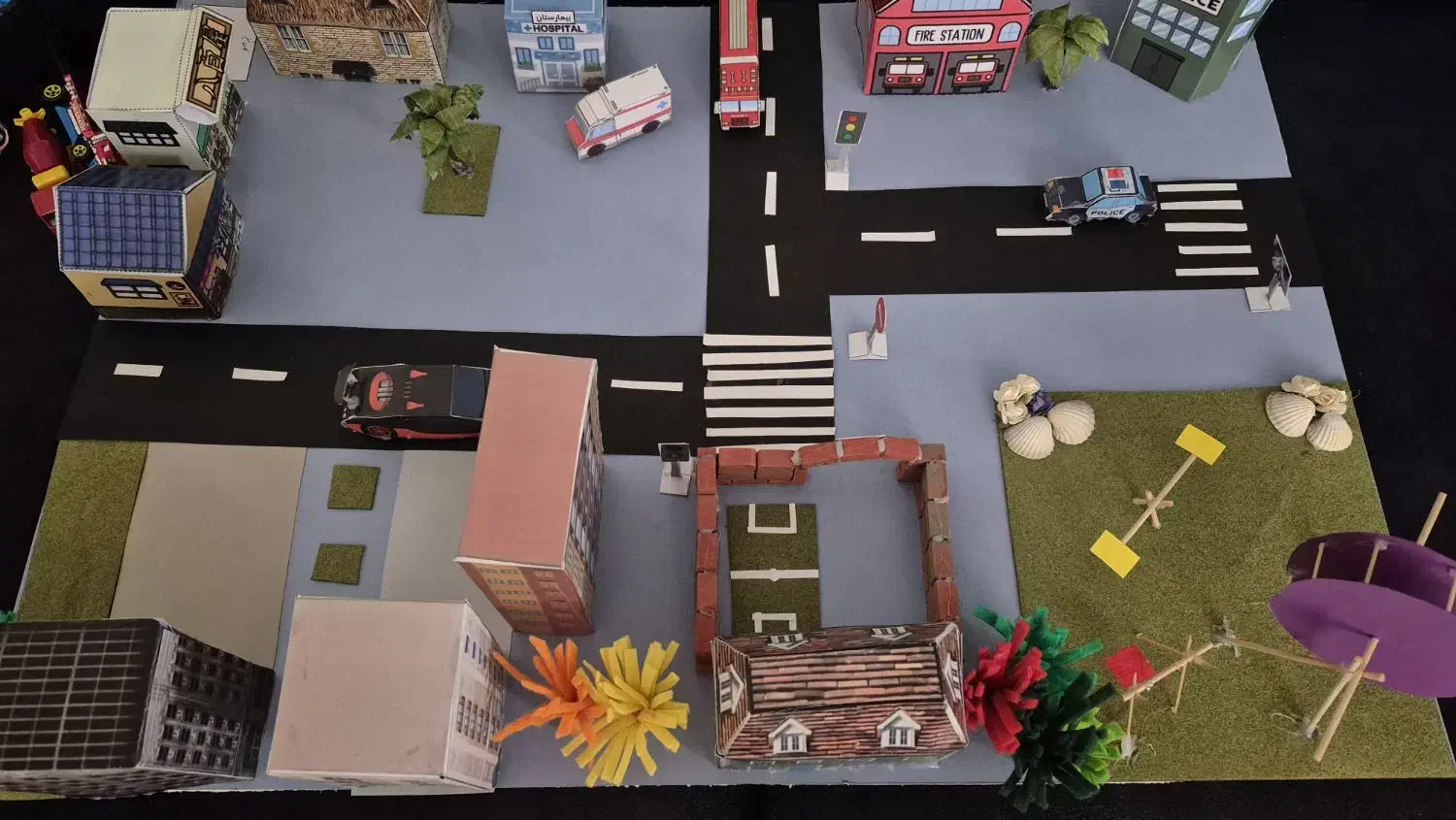 ماکت محله|مجسمه، تندیس، ماکت|شیراز, فرهنگ شهر|دیوار