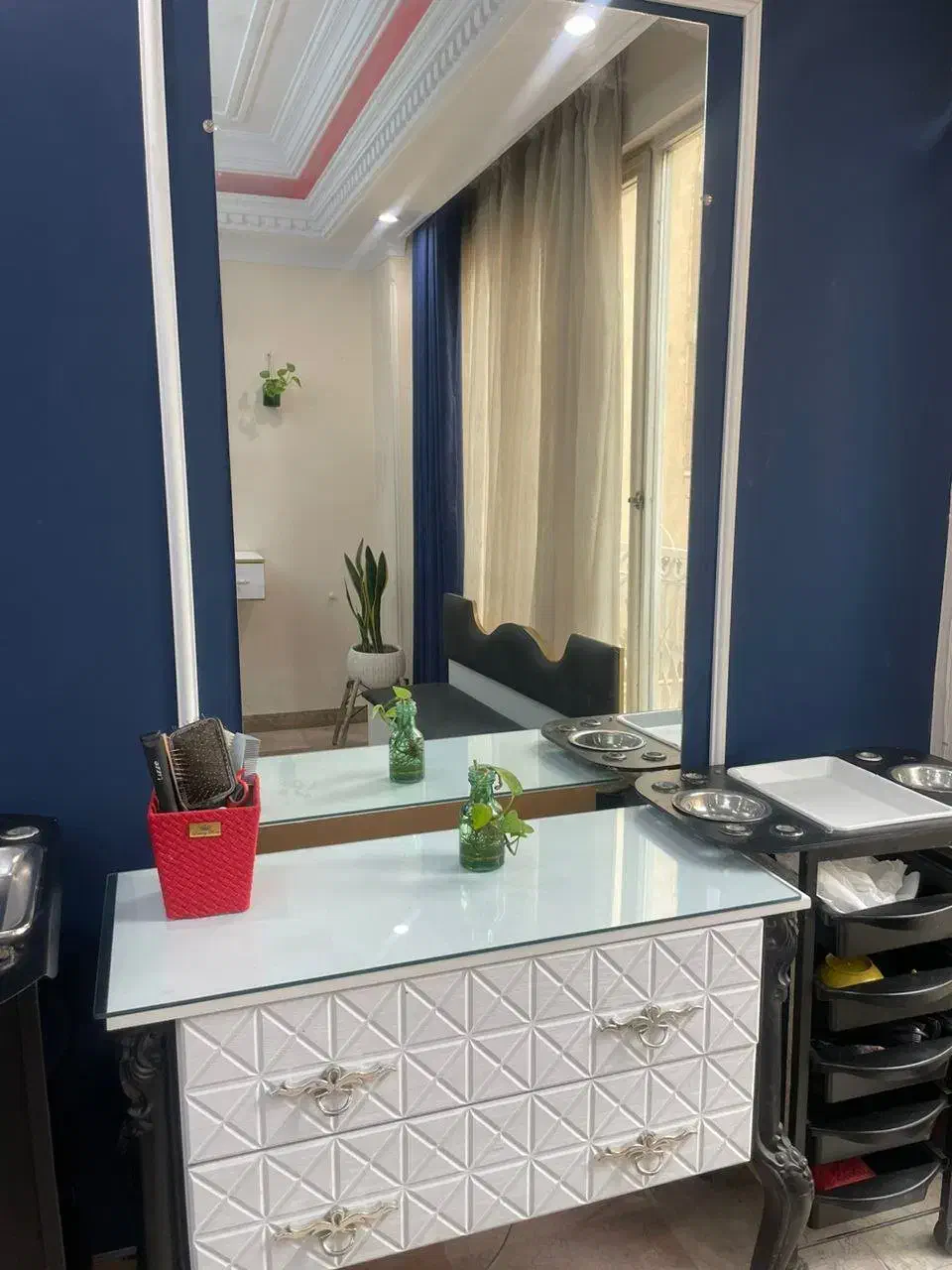 فروش تجهیزات آرایشگاه زنانه|آرایشگاه و سالن‌های زیبایی|مشگین شهر, |دیوار