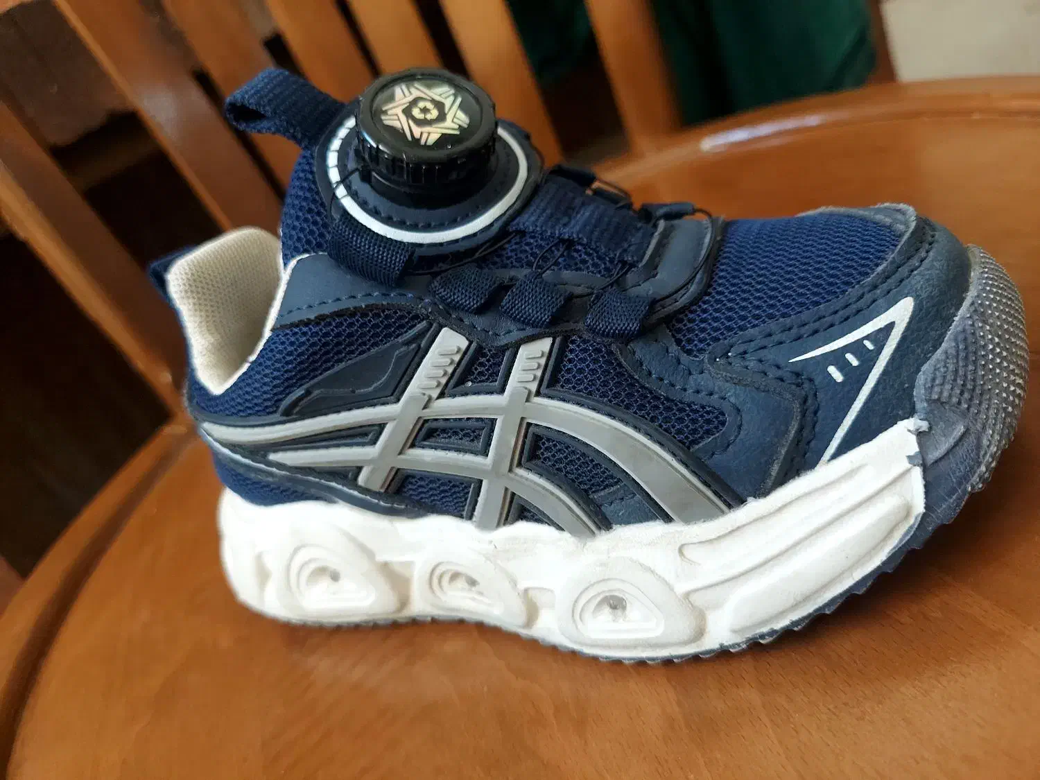 کفش بچگانه در حد نو|کفش و لباس بچه|ایلام, |دیوار