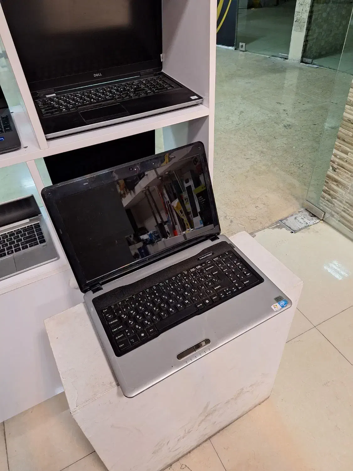 لپ تاپ اقتصادی Grundig|رایانه همراه|سمنان, |دیوار